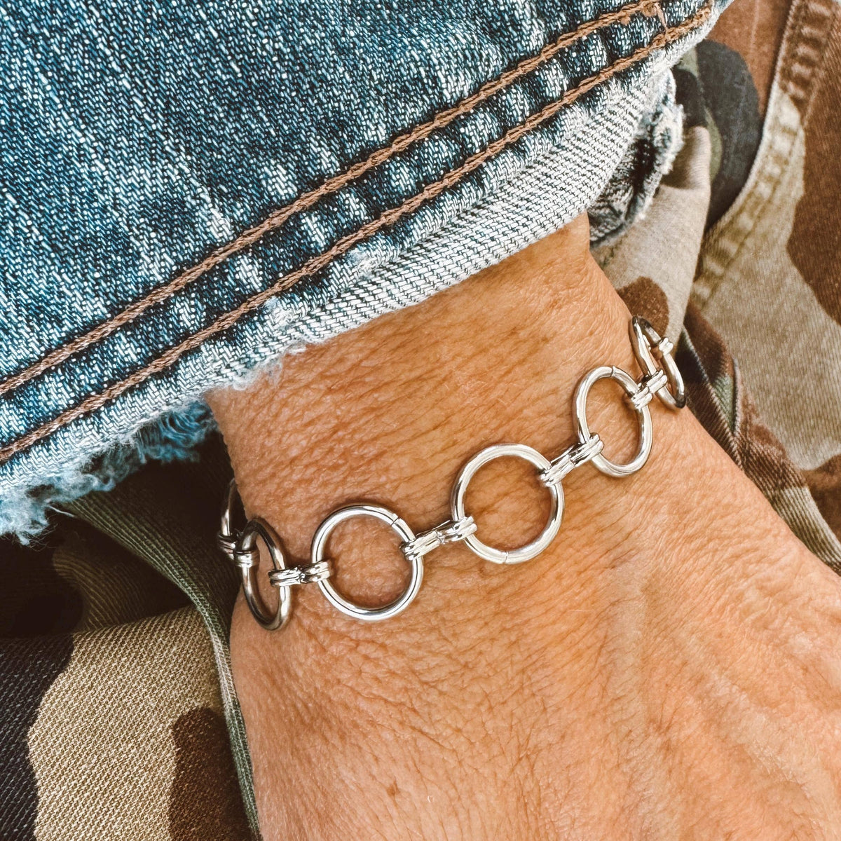 Circle Link Bracelet